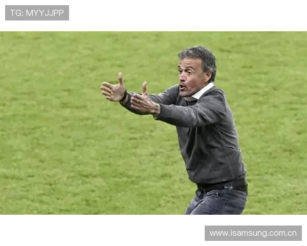 恩里克战术的成功之道:团队配合与灵活性如何影响现代足球表现