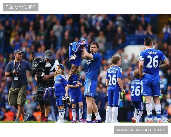 切尔西中场策略调整助力球队状态回暖,重回竞争巅峰的走势明显
